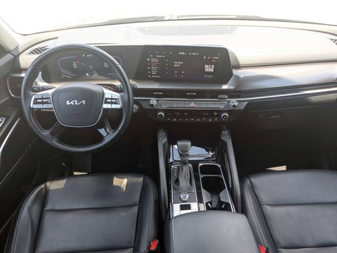 Certified 2025 Kia Telluride S FWD image 20