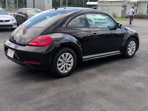 Used 2014 Volkswagen Beetle 2.5 FWD image 8