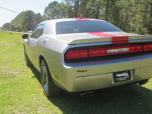 Used 2013 Dodge Challenger SXT RWD image 8