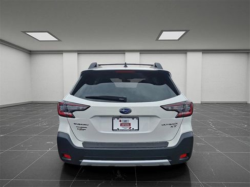 Certified 2025 Subaru Outback Limited XT image 6