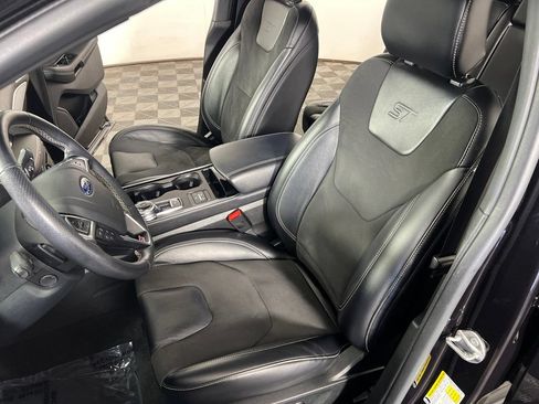 Used 2019 Ford Edge ST w/ Equipment Group 401A AWD/4WD image 19