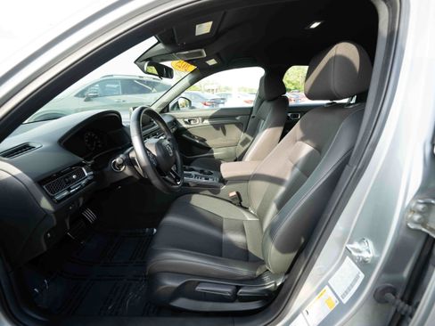 Used 2025 Honda Civic Sport image 9