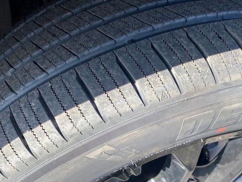 Used 2024 GMC Yukon Denali image 25