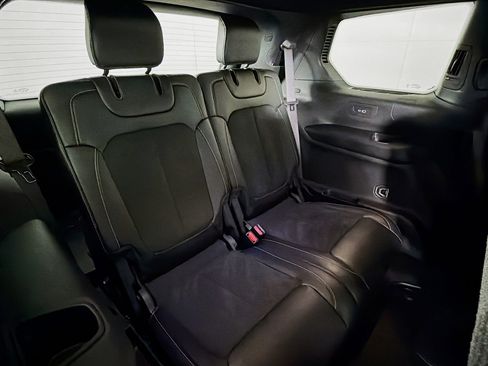 Used 2023 Jeep Grand Cherokee L Laredo image 27