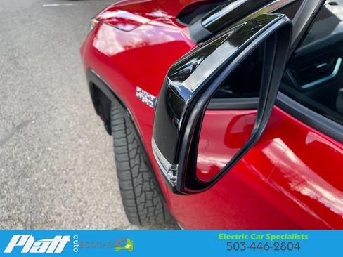 Used 2021 Toyota RAV4 XSE w/ Weather Package AWD/4WD image 19