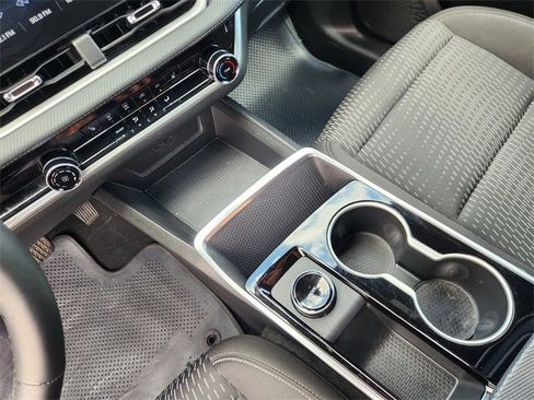 Used 2026 Chevrolet Equinox LT image 19