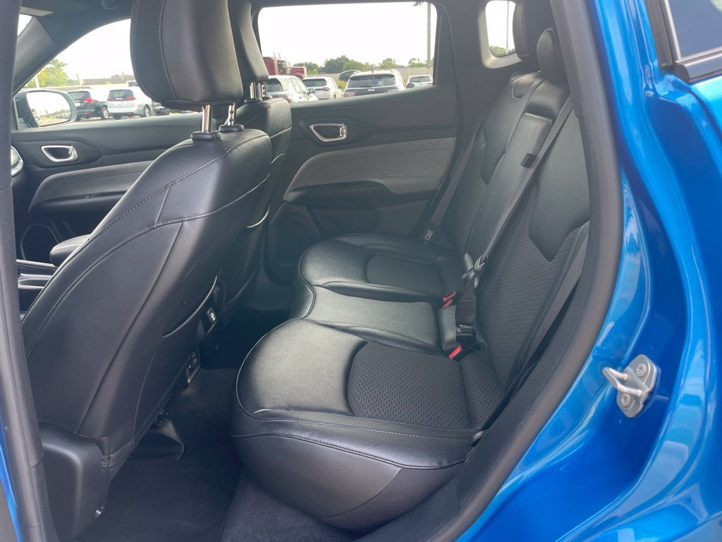 Used 2024 Jeep Compass Latitude AWD/4WD image 12