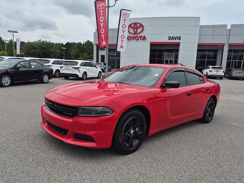 Used 2023 Dodge Charger SXT w/ Cold Weather Package RWD image 7