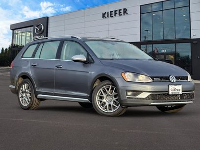 Used 2017 Volkswagen Golf Alltrack SE