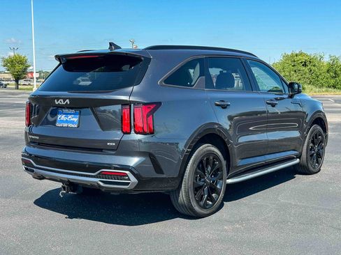 Used 2023 Kia Sorento SX AWD/4WD image 6