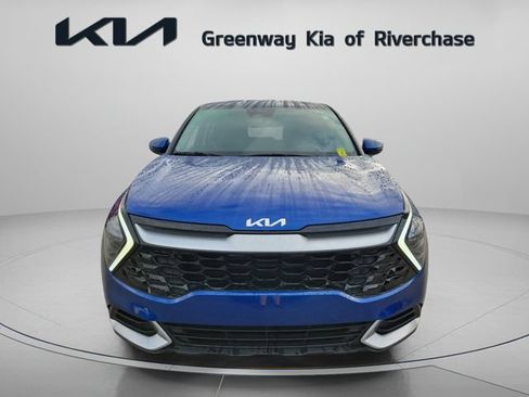 Used 2024 Kia Sportage EX FWD image 2