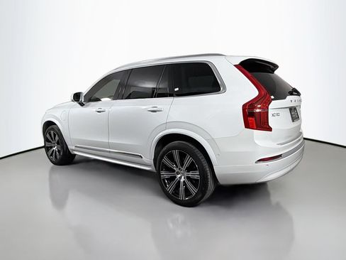 Certified 2025 Volvo XC90 T8 Plus w/ Protection Package Premier AWD/4WD image 8