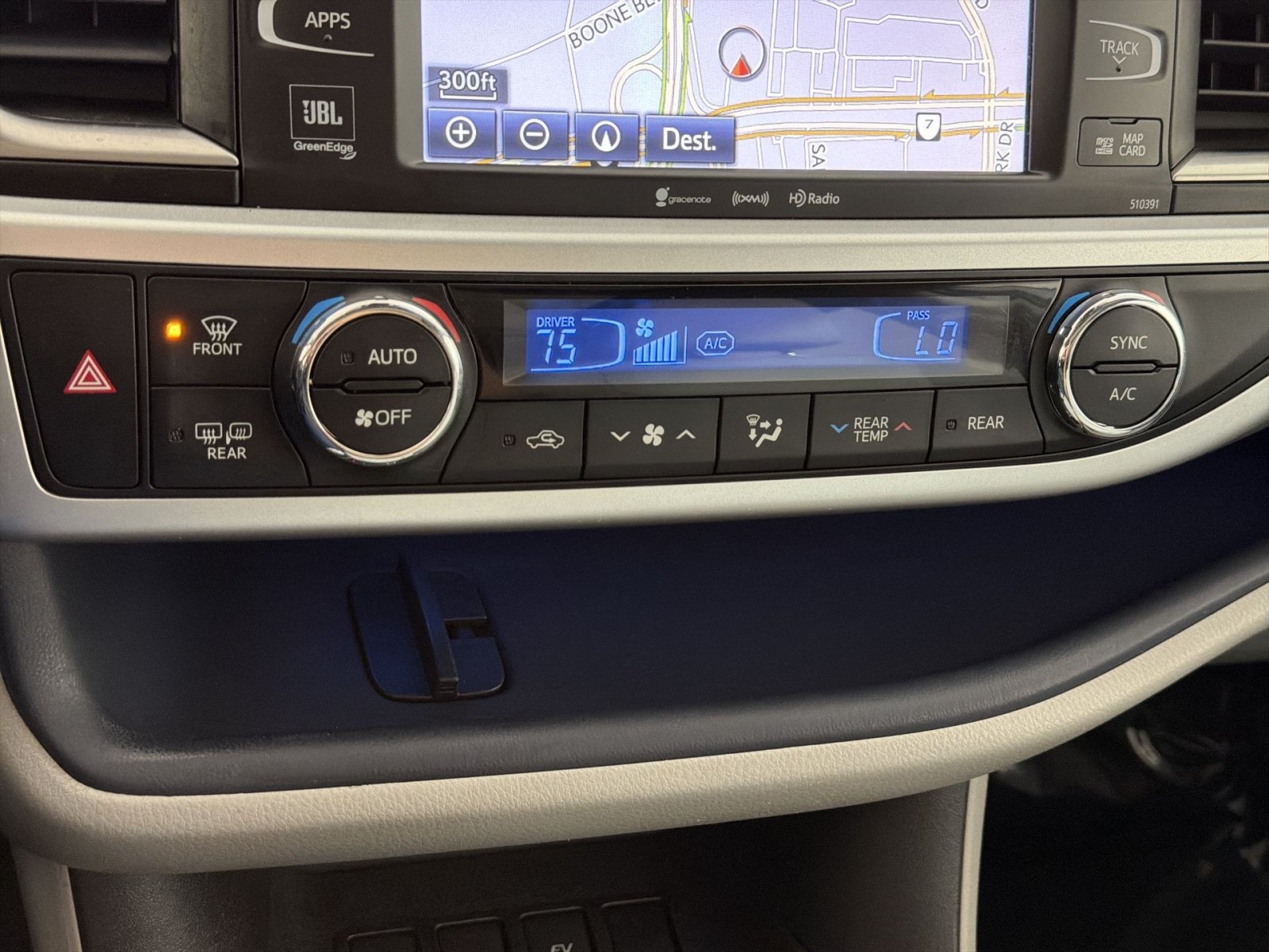 Used 2019 Toyota Highlander Limited Platinum AWD/4WD image 21