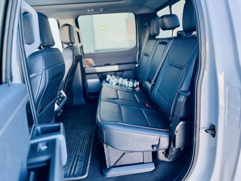 New 2025 Ford F350 Lariat w/ Lariat Ultimate Package image 15