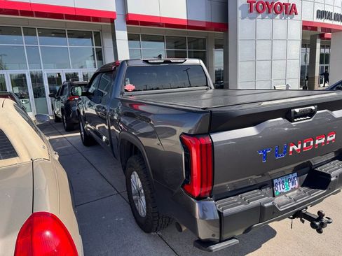 Used 2024 Toyota Tundra SR5 w/ SR5 Premium Package AWD/4WD image 3