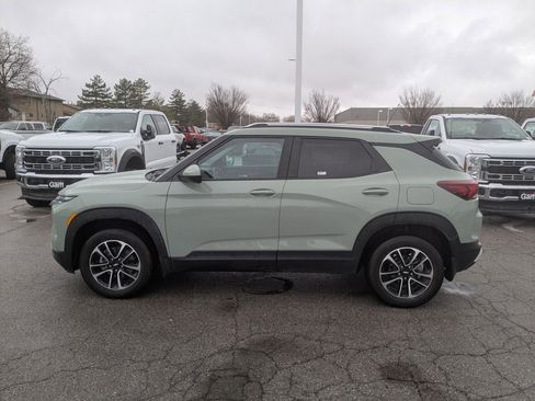 Used 2025 Chevrolet TrailBlazer LT w/ Convenience Package image 10