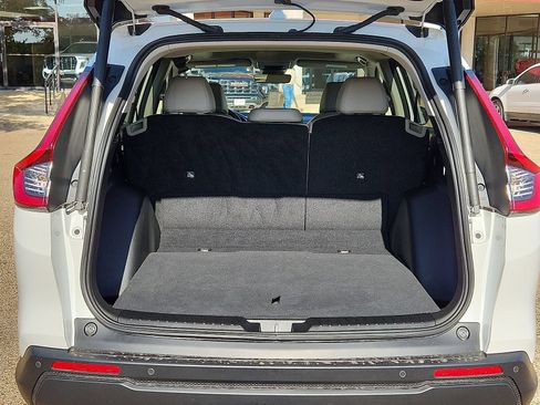 Used 2025 Honda CR-V EX-L image 11