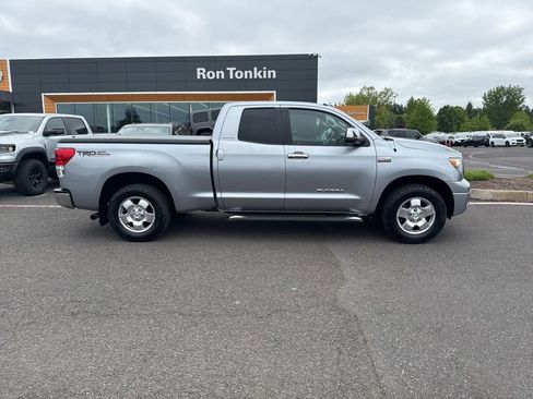 Used 2012 Toyota Tundra Limited w/ Memory Pkg AWD/4WD image 9