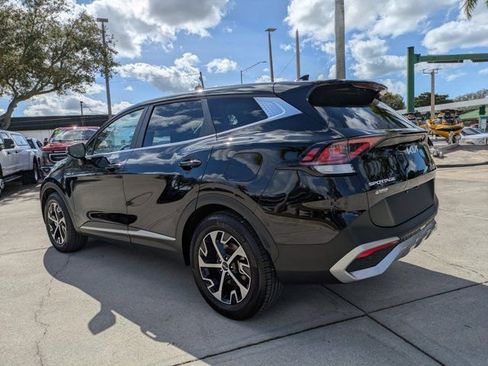 Used 2023 Kia Sportage EX image 6