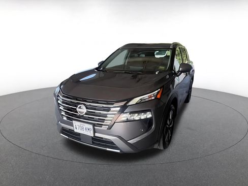 Used 2026 Nissan Rogue SL AWD/4WD image 6