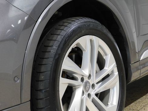 Used 2021 Audi Q7 3.0T Premium Plus w/ Premium Plus Package AWD/4WD image 18