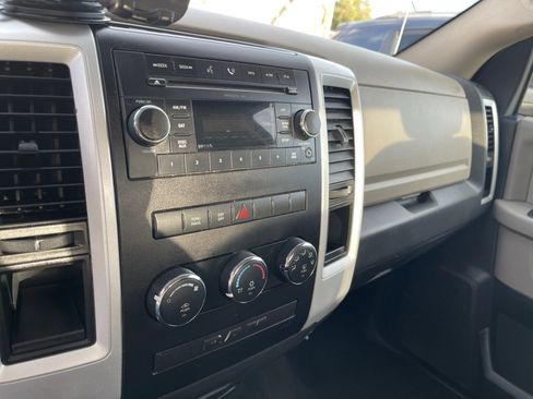 Used 2009 Dodge Ram 1500 Truck SLT image 18