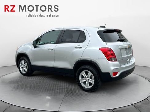 Used 2022 Chevrolet Trax LS w/ Tint and Cruise Package image 3