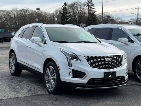 Certified 2024 Cadillac XT5 Premium Luxury image 2