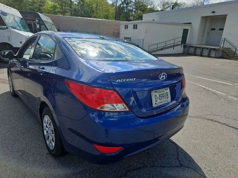 Used 2015 Hyundai Accent GLS FWD image 11