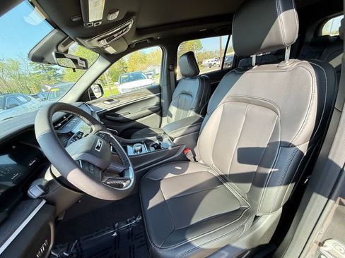 New 2026 Jeep Grand Cherokee L Limited AWD/4WD image 15