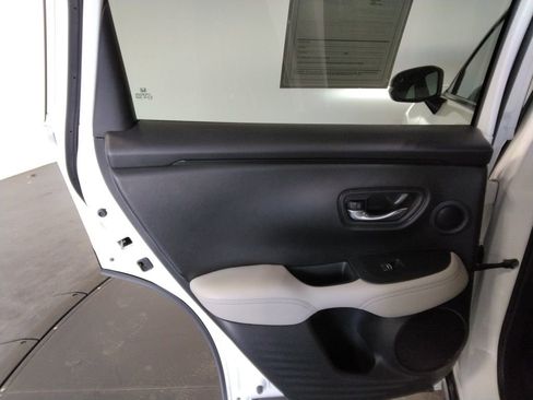 Used 2023 Honda HR-V EX-L image 32