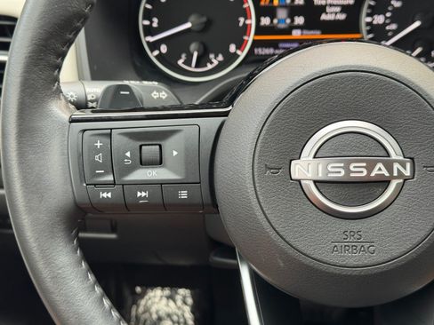 Used 2023 Nissan Rogue SV w/ SV Premium B Package FWD image 20