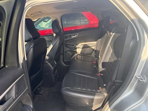 Used 2024 Ford Edge SEL w/ Convenience Package AWD/4WD image 6