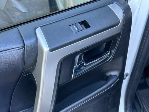 Used 2019 Toyota 4Runner SR5 Premium AWD/4WD image 38
