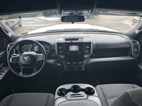 Used 2024 RAM 2500 Tradesman w/ Chrome Appearance Group image 16