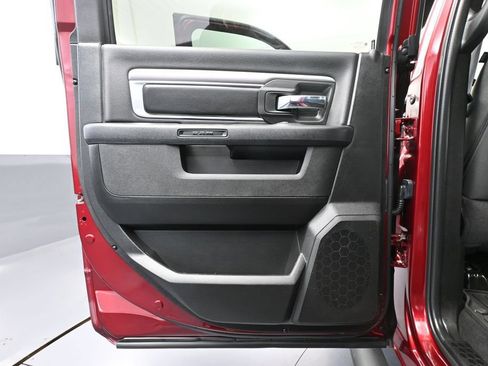 Used 2023 RAM 1500 Warlock AWD/4WD image 39