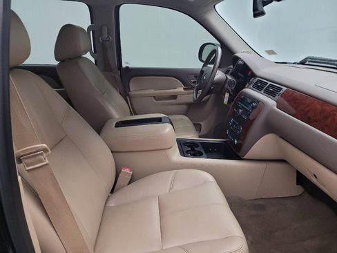 Used 2013 Chevrolet Silverado 1500 LTZ w/ LTZ Plus Package AWD/4WD image 19