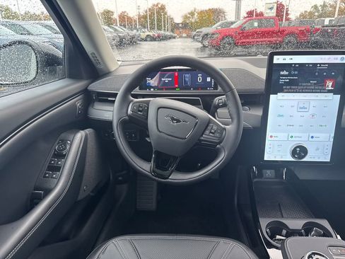 Used 2024 Ford Mustang Mach-E Premium image 16