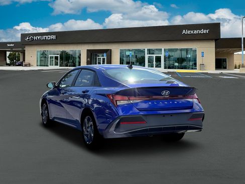 New 2026 Hyundai Elantra Sport FWD image 5