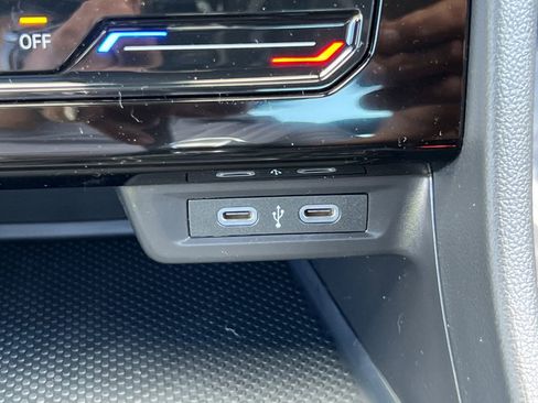 New 2025 Volkswagen Jetta Sport image 29