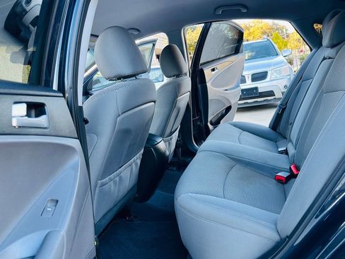Used 2013 Hyundai Sonata GLS image 16