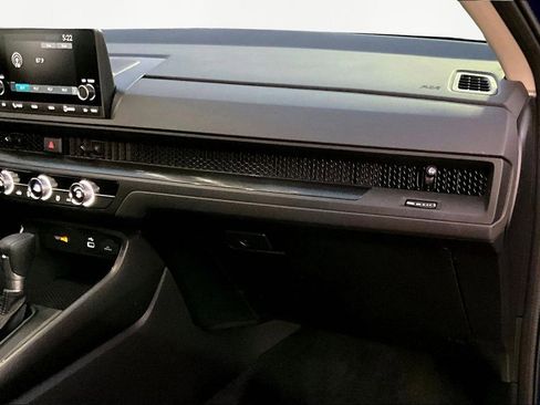 Certified 2025 Honda CR-V LX image 18