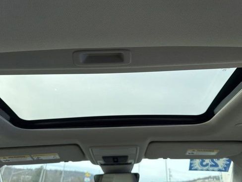 Used 2023 Honda CR-V EX-L image 15