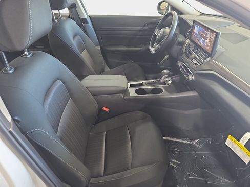 New 2026 Nissan Altima 2.5 SV w/ SV Special Edition Package FWD image 10