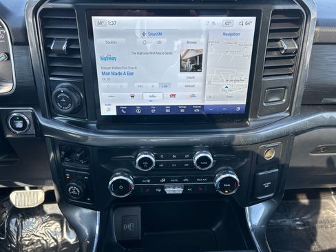 Certified 2022 Ford F150 XLT w/ Equipment Group 302A High image 26