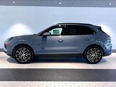 New 2026 Porsche Cayenne AWD/4WD image 2
