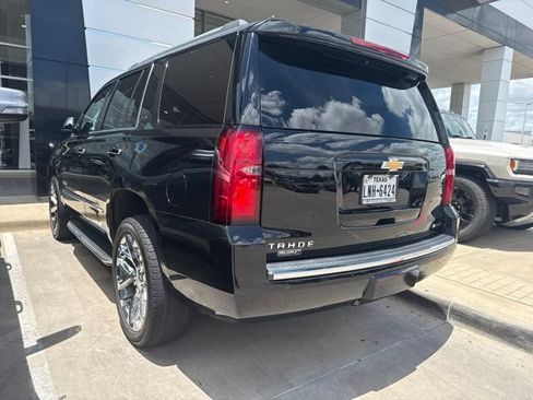 Used 2018 Chevrolet Tahoe Premier RWD image 3