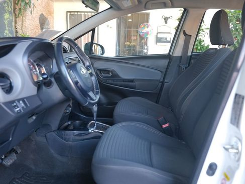 Used 2016 Toyota Yaris SE image 13