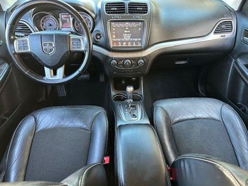 Used 2019 Dodge Journey Crossroad w/ Mopar All Weather Group FWD image 13