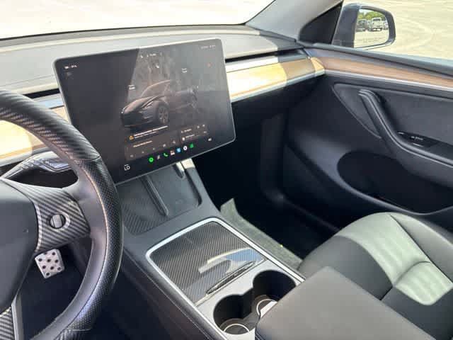 Used 2025 Tesla Model Y Long Range RWD image 19